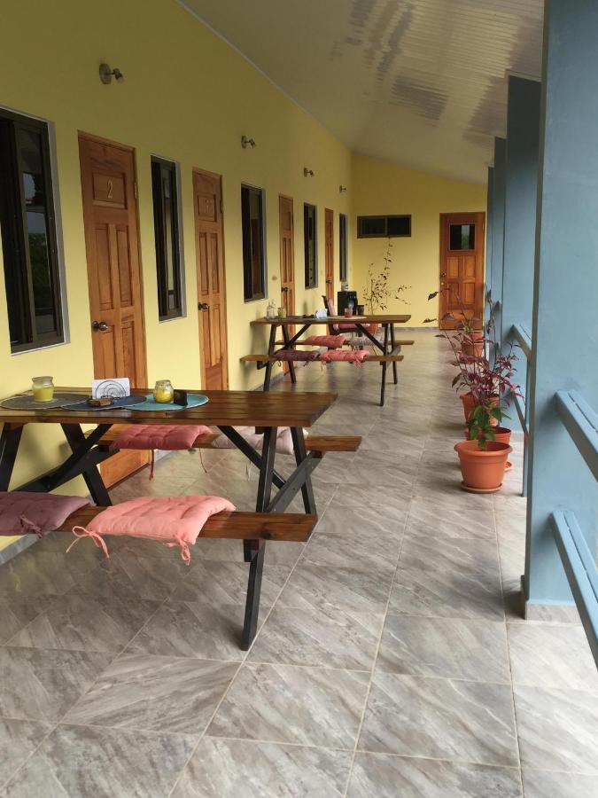 Hostal Casa Las Lajas Las Lajas  Ngoại thất bức ảnh