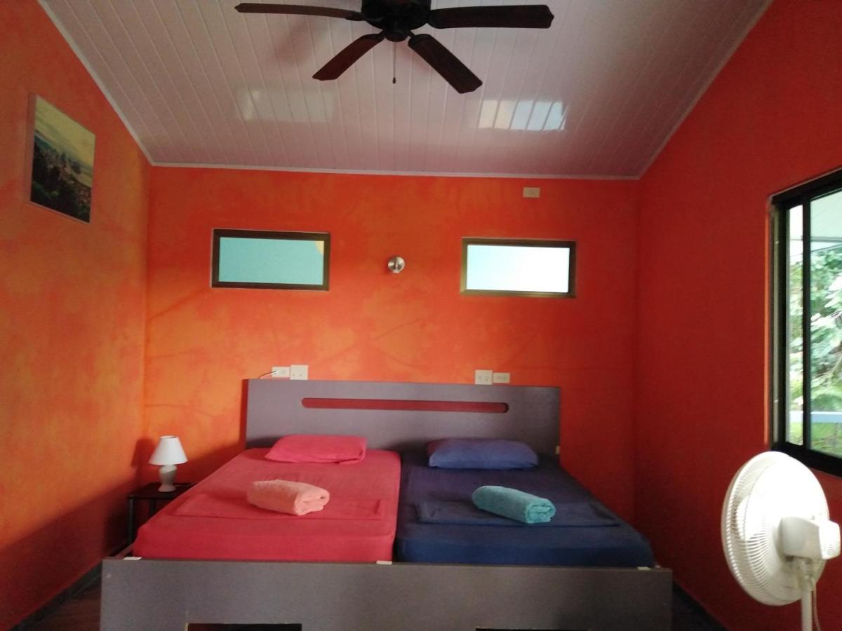 Hostal Casa Las Lajas Las Lajas  Ngoại thất bức ảnh